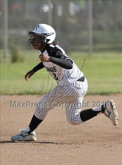 Thumbnail 2 in Casa Roble vs. Rodriguez (CIF SJS D3 Final - Game 1) photogallery.