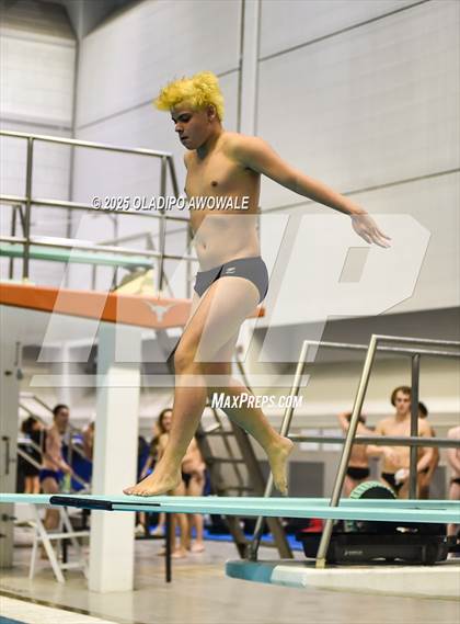 Thumbnail 2 in UIL 6A Swimming & Diving Finals photogallery.