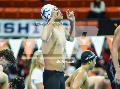 Thumbnail 3 in UIL 6A Swimming & Diving Finals photogallery.
