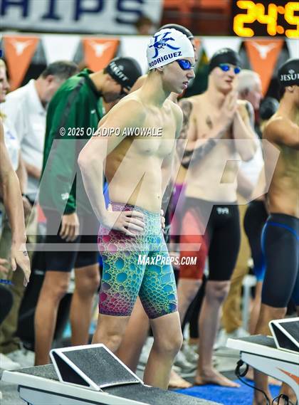 Thumbnail 1 in UIL 6A Swimming & Diving Finals photogallery.