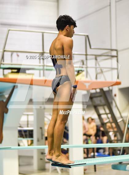 Thumbnail 2 in UIL 6A Swimming & Diving Finals photogallery.
