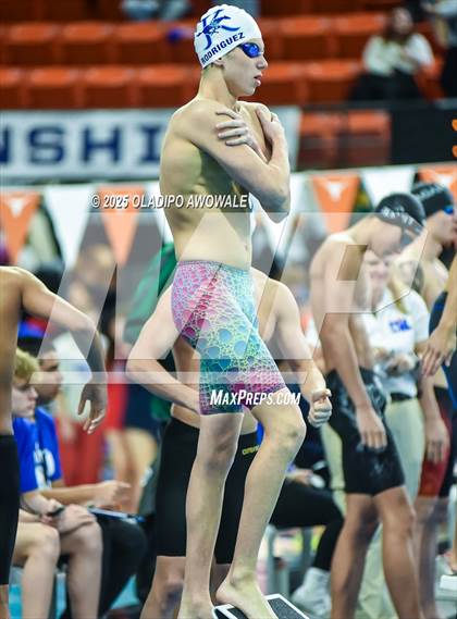 Thumbnail 1 in UIL 6A Swimming & Diving Finals photogallery.