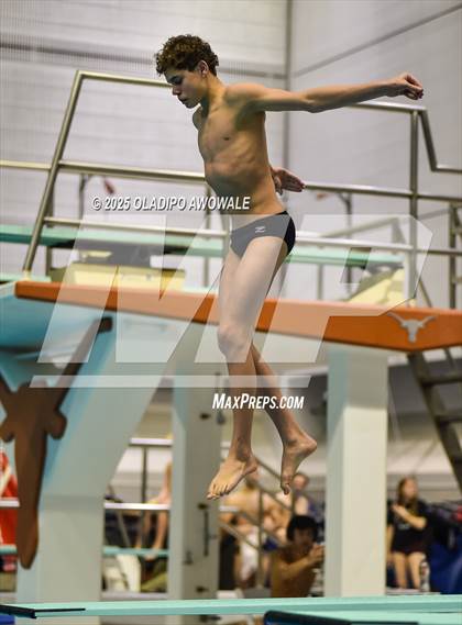 Thumbnail 3 in UIL 6A Swimming & Diving Finals photogallery.