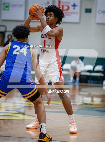 Thumbnail 2 in Redondo Union @ La Mirada (Damian Classic) photogallery.