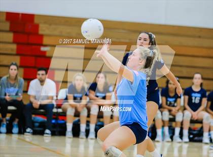 Thumbnail 2 in Corona del Mar vs. Harvard-Westlake photogallery.