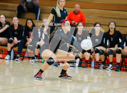 Thumbnail 2 in Corona del Mar vs. Harvard-Westlake photogallery.