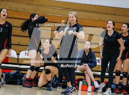 Thumbnail 1 in Corona del Mar vs. Harvard-Westlake photogallery.