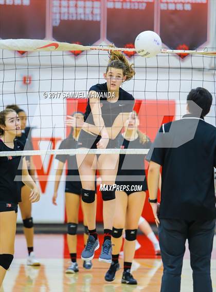Thumbnail 2 in Corona del Mar vs. Harvard-Westlake photogallery.