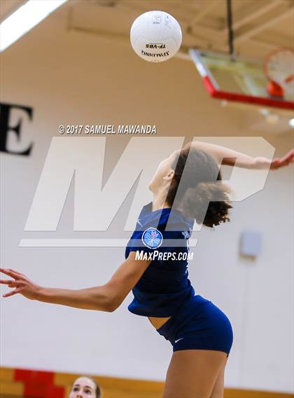 Thumbnail 1 in Corona del Mar vs. Harvard-Westlake photogallery.