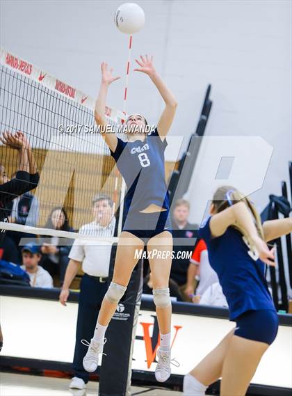 Thumbnail 2 in Corona del Mar vs. Harvard-Westlake photogallery.
