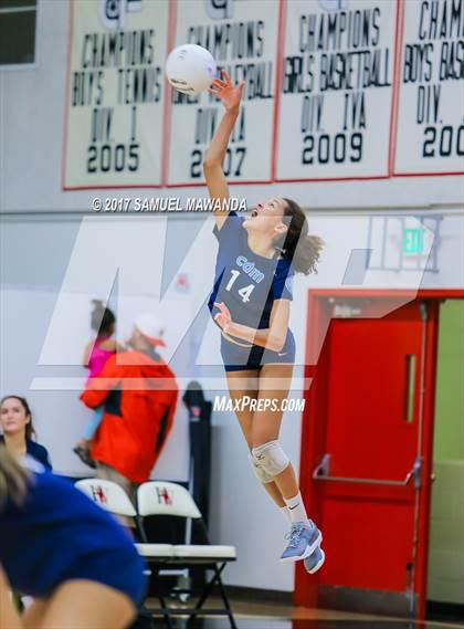 Thumbnail 3 in Corona del Mar vs. Harvard-Westlake photogallery.