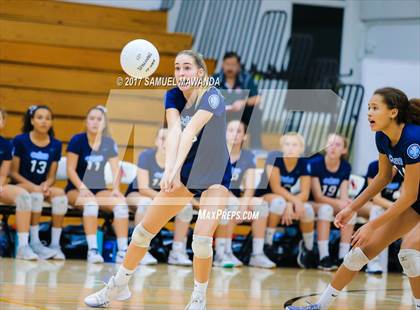 Thumbnail 3 in Corona del Mar vs. Harvard-Westlake photogallery.