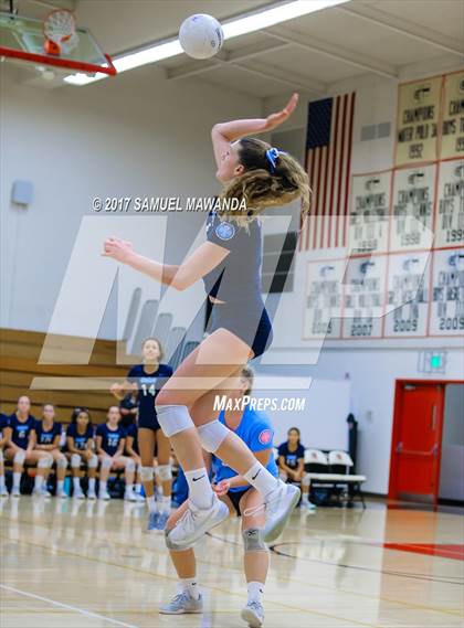 Thumbnail 1 in Corona del Mar vs. Harvard-Westlake photogallery.