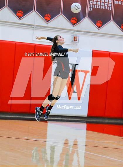 Thumbnail 2 in Corona del Mar vs. Harvard-Westlake photogallery.