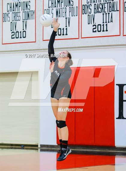 Thumbnail 3 in Corona del Mar vs. Harvard-Westlake photogallery.