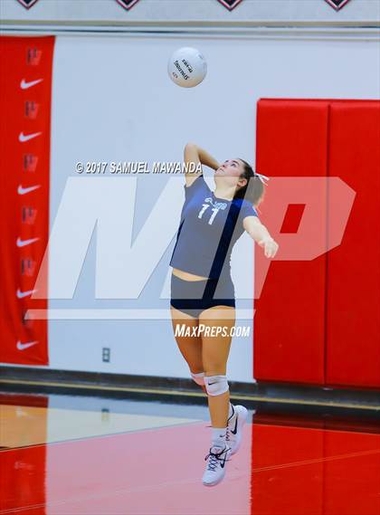 Thumbnail 2 in Corona del Mar vs. Harvard-Westlake photogallery.