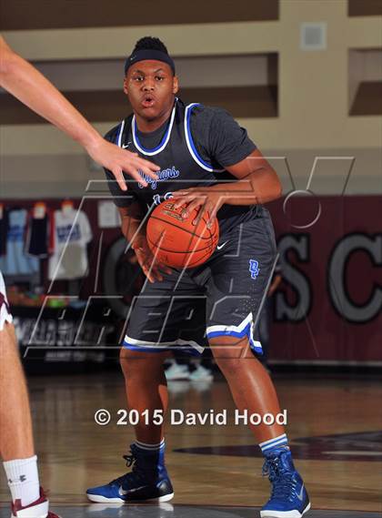 Thumbnail 2 in Desert Pines vs. Mercer Island (MaxPreps Holiday Classic) photogallery.
