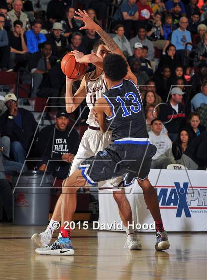 Thumbnail 2 in Desert Pines vs. Mercer Island (MaxPreps Holiday Classic) photogallery.