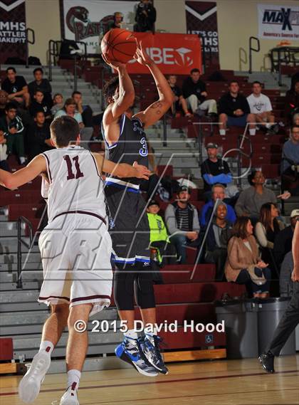 Thumbnail 3 in Desert Pines vs. Mercer Island (MaxPreps Holiday Classic) photogallery.