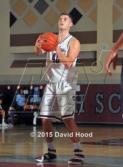 Thumbnail 2 in Desert Pines vs. Mercer Island (MaxPreps Holiday Classic) photogallery.