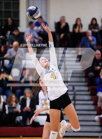 Thumbnail 1 in Ardsley vs. Red Hook (NYSPHSAA Class B Regional Semifinal) photogallery.