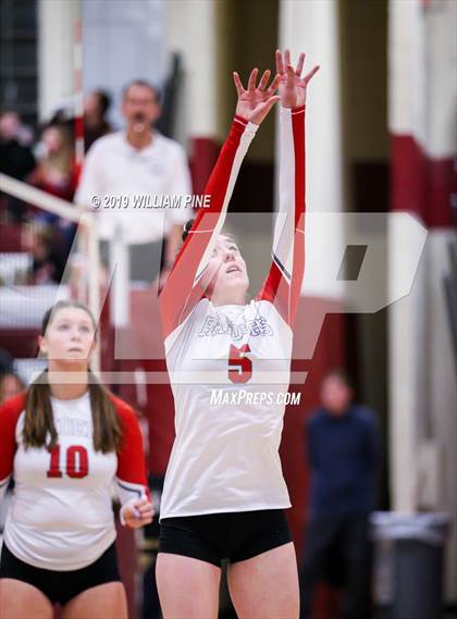 Thumbnail 1 in Ardsley vs. Red Hook (NYSPHSAA Class B Regional Semifinal) photogallery.