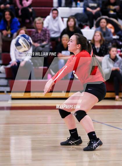 Thumbnail 2 in Ardsley vs. Red Hook (NYSPHSAA Class B Regional Semifinal) photogallery.