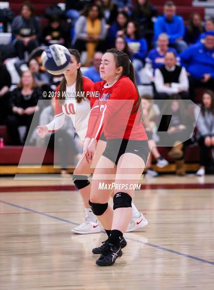 Thumbnail 1 in Ardsley vs. Red Hook (NYSPHSAA Class B Regional Semifinal) photogallery.