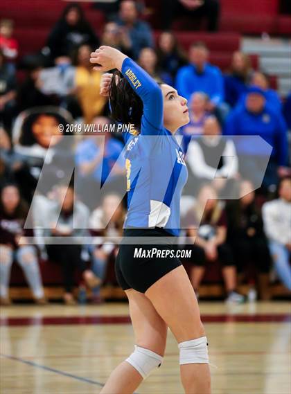 Thumbnail 2 in Ardsley vs. Red Hook (NYSPHSAA Class B Regional Semifinal) photogallery.
