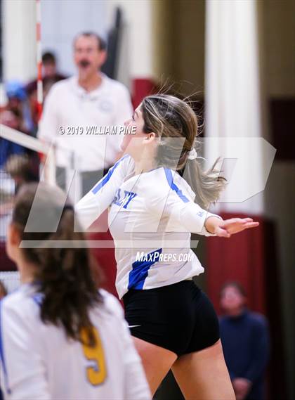 Thumbnail 2 in Ardsley vs. Red Hook (NYSPHSAA Class B Regional Semifinal) photogallery.
