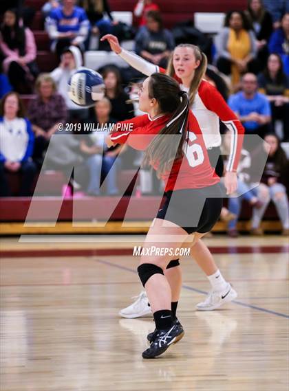 Thumbnail 1 in Ardsley vs. Red Hook (NYSPHSAA Class B Regional Semifinal) photogallery.
