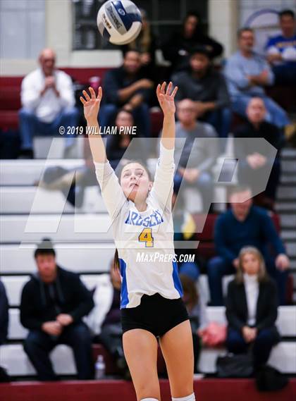 Thumbnail 2 in Ardsley vs. Red Hook (NYSPHSAA Class B Regional Semifinal) photogallery.