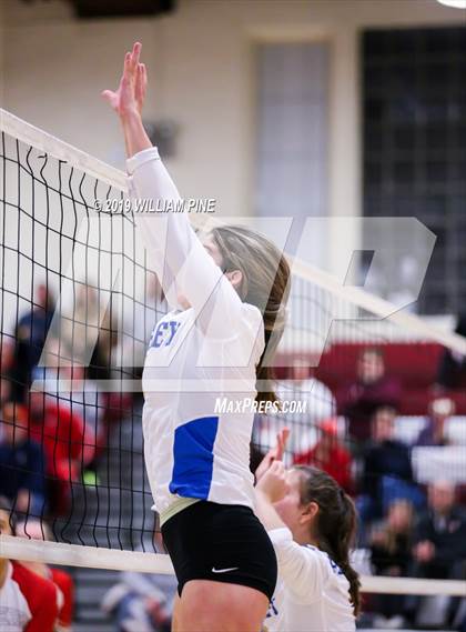 Thumbnail 1 in Ardsley vs. Red Hook (NYSPHSAA Class B Regional Semifinal) photogallery.