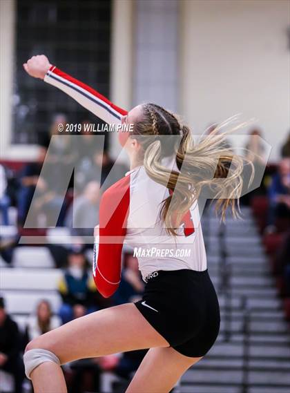 Thumbnail 2 in Ardsley vs. Red Hook (NYSPHSAA Class B Regional Semifinal) photogallery.