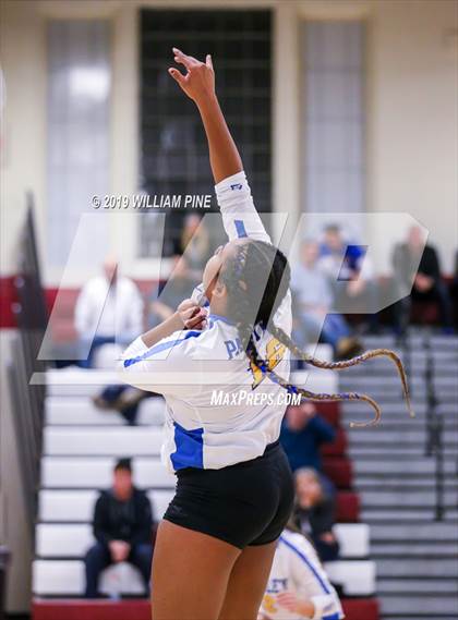 Thumbnail 1 in Ardsley vs. Red Hook (NYSPHSAA Class B Regional Semifinal) photogallery.