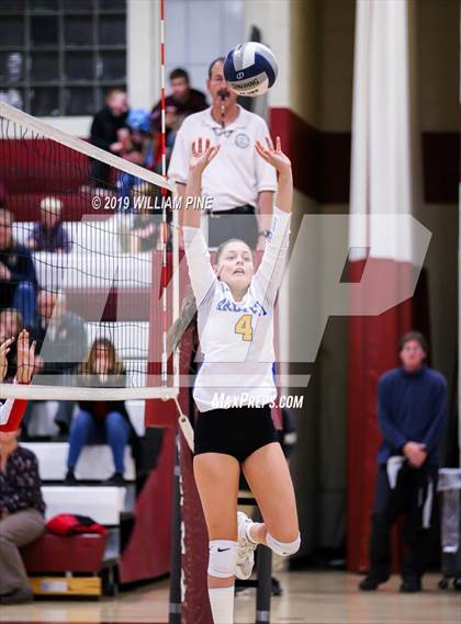 Thumbnail 2 in Ardsley vs. Red Hook (NYSPHSAA Class B Regional Semifinal) photogallery.