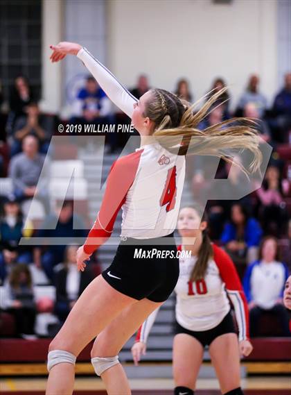 Thumbnail 1 in Ardsley vs. Red Hook (NYSPHSAA Class B Regional Semifinal) photogallery.