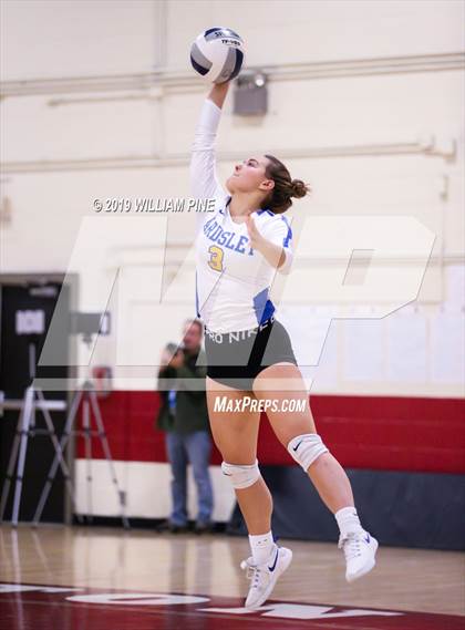 Thumbnail 1 in Ardsley vs. Red Hook (NYSPHSAA Class B Regional Semifinal) photogallery.