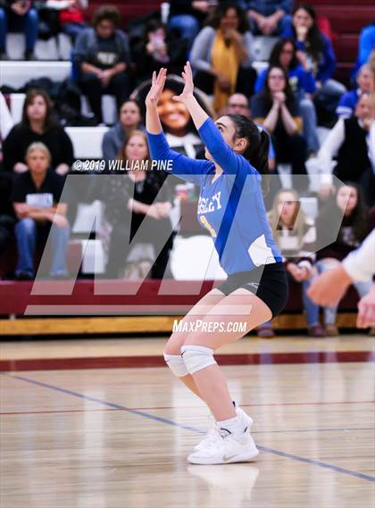 Thumbnail 2 in Ardsley vs. Red Hook (NYSPHSAA Class B Regional Semifinal) photogallery.