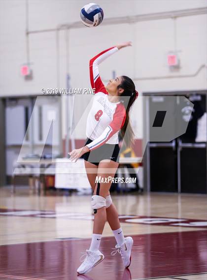 Thumbnail 3 in Ardsley vs. Red Hook (NYSPHSAA Class B Regional Semifinal) photogallery.
