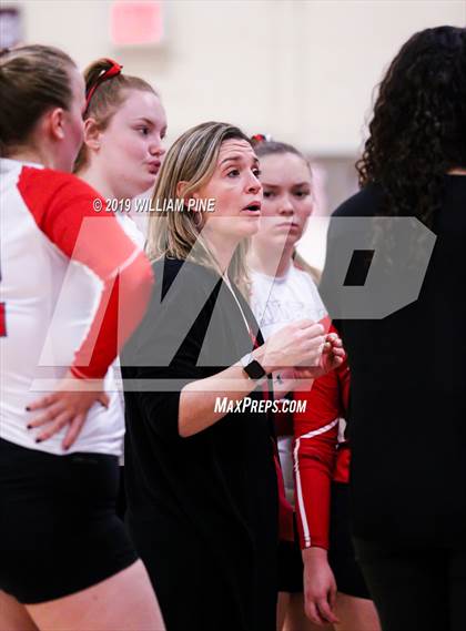 Thumbnail 3 in Ardsley vs. Red Hook (NYSPHSAA Class B Regional Semifinal) photogallery.