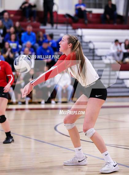 Thumbnail 3 in Ardsley vs. Red Hook (NYSPHSAA Class B Regional Semifinal) photogallery.
