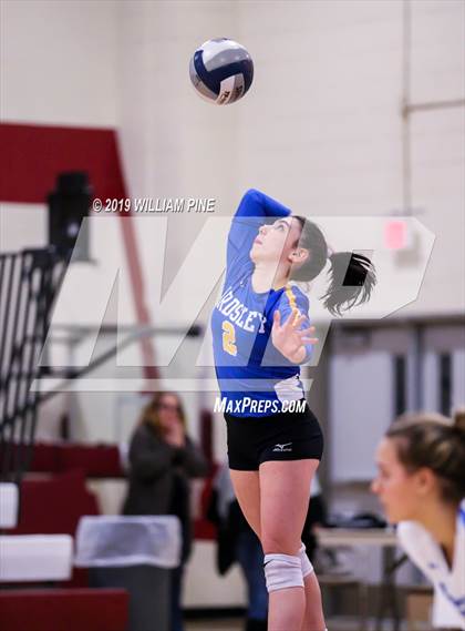 Thumbnail 3 in Ardsley vs. Red Hook (NYSPHSAA Class B Regional Semifinal) photogallery.