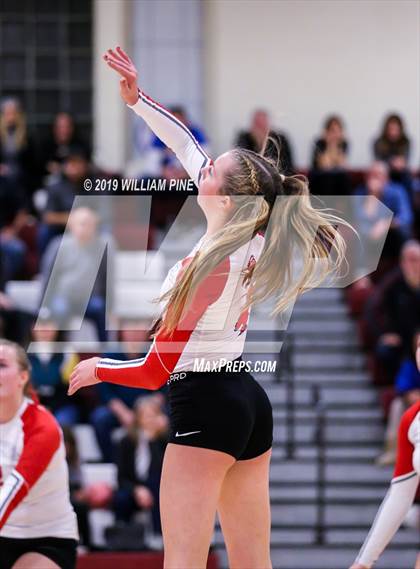 Thumbnail 2 in Ardsley vs. Red Hook (NYSPHSAA Class B Regional Semifinal) photogallery.