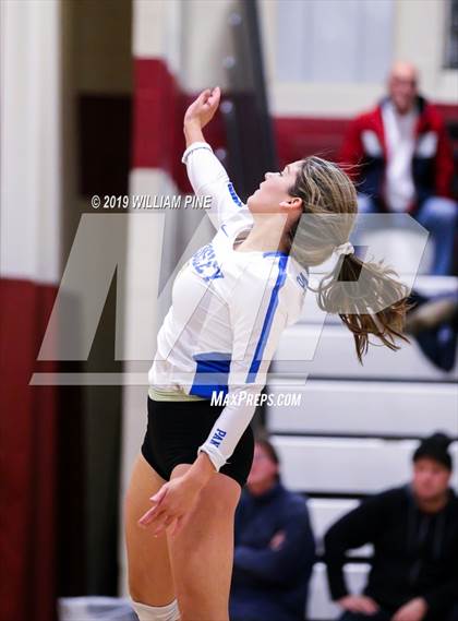 Thumbnail 3 in Ardsley vs. Red Hook (NYSPHSAA Class B Regional Semifinal) photogallery.