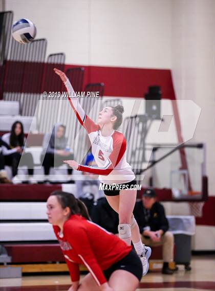 Thumbnail 1 in Ardsley vs. Red Hook (NYSPHSAA Class B Regional Semifinal) photogallery.