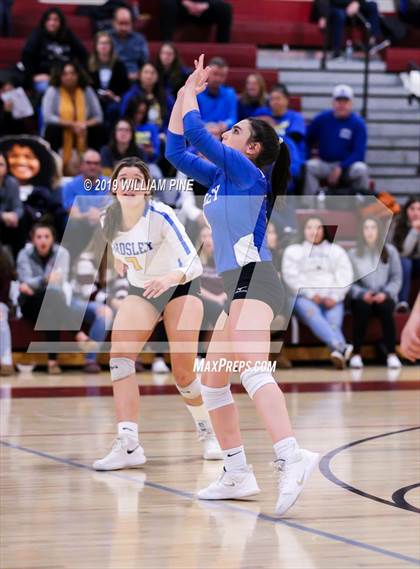 Thumbnail 3 in Ardsley vs. Red Hook (NYSPHSAA Class B Regional Semifinal) photogallery.