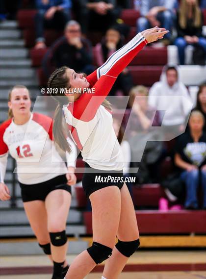 Thumbnail 2 in Ardsley vs. Red Hook (NYSPHSAA Class B Regional Semifinal) photogallery.