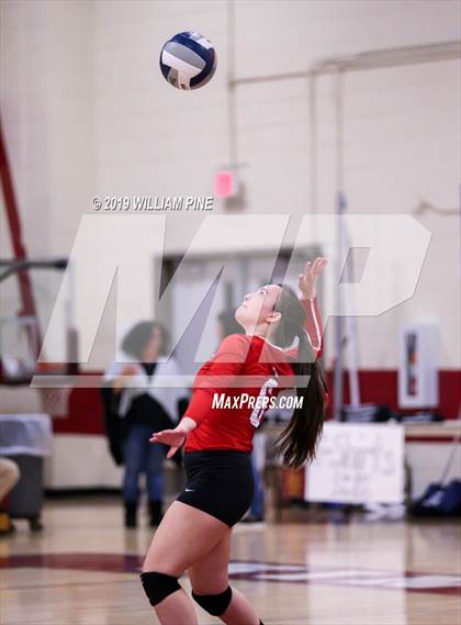 Thumbnail 2 in Ardsley vs. Red Hook (NYSPHSAA Class B Regional Semifinal) photogallery.
