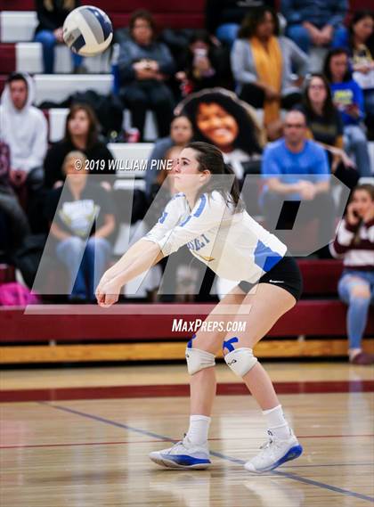 Thumbnail 2 in Ardsley vs. Red Hook (NYSPHSAA Class B Regional Semifinal) photogallery.